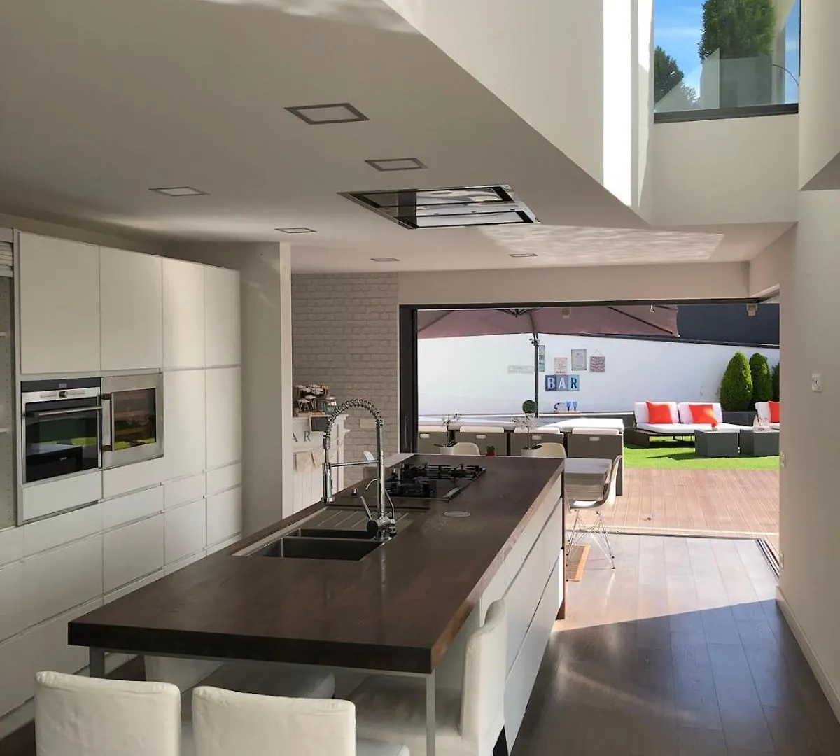 Villa Sunset Barcelona Diseno Vista Impresionante Alta Capacidad Para Disfrutar En Familia Y Amigos