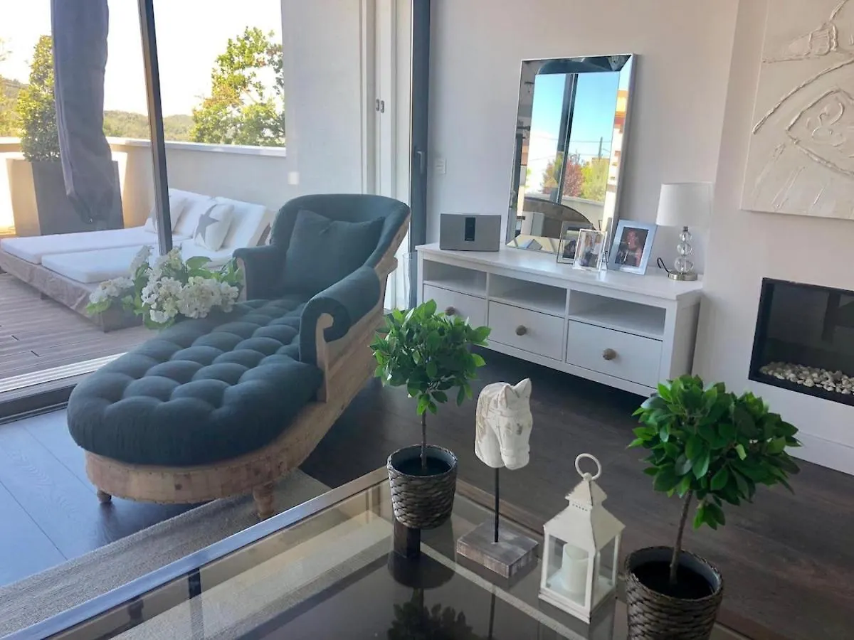 Villa Sunset Barcelona Diseno Vista Impresionante Alta Capacidad Para Disfrutar En Familia Y Amigos スペイン
