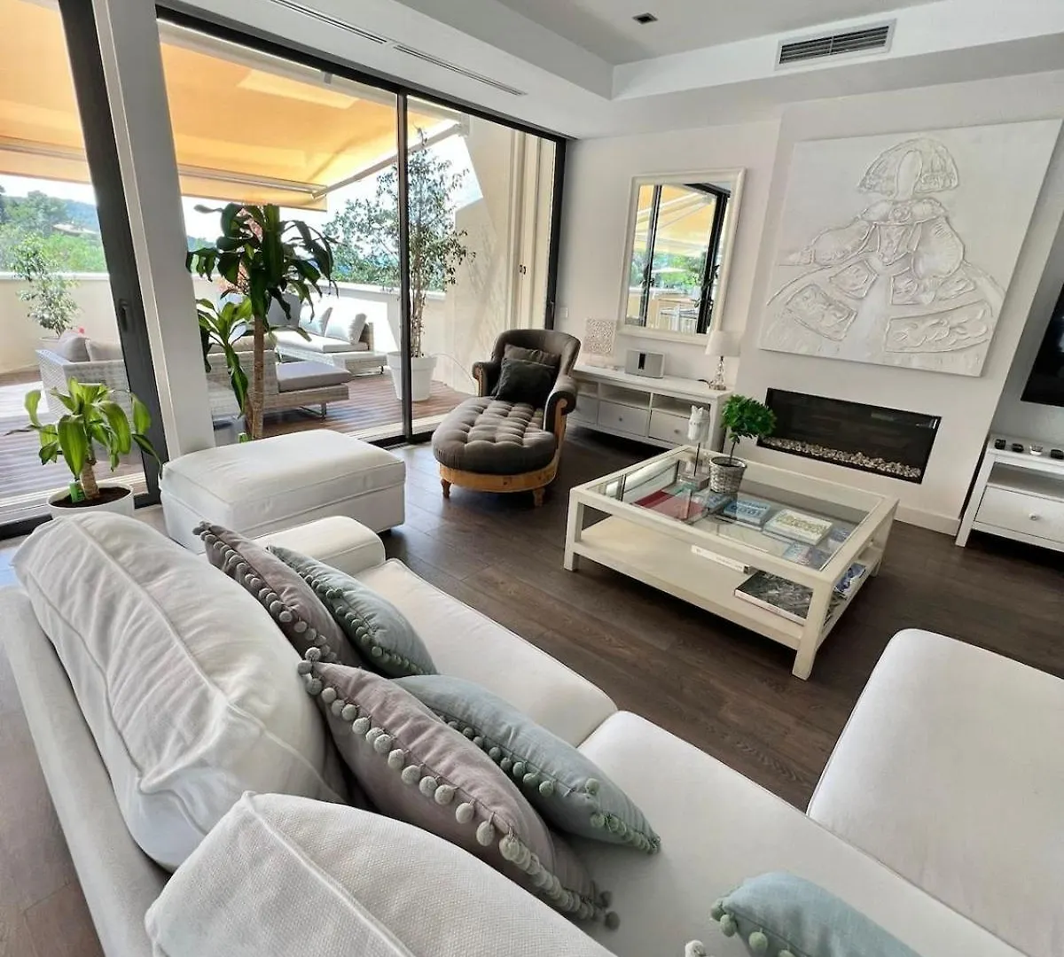 Villa Sunset Barcelona Diseno Vista Impresionante Alta Capacidad Para Disfrutar En Familia Y Amigos スペイン